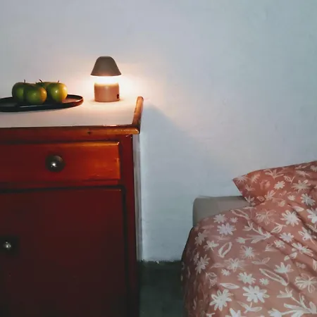 Bed & Breakfast With Carparking, Bicycles And Small Breakfast Bruges